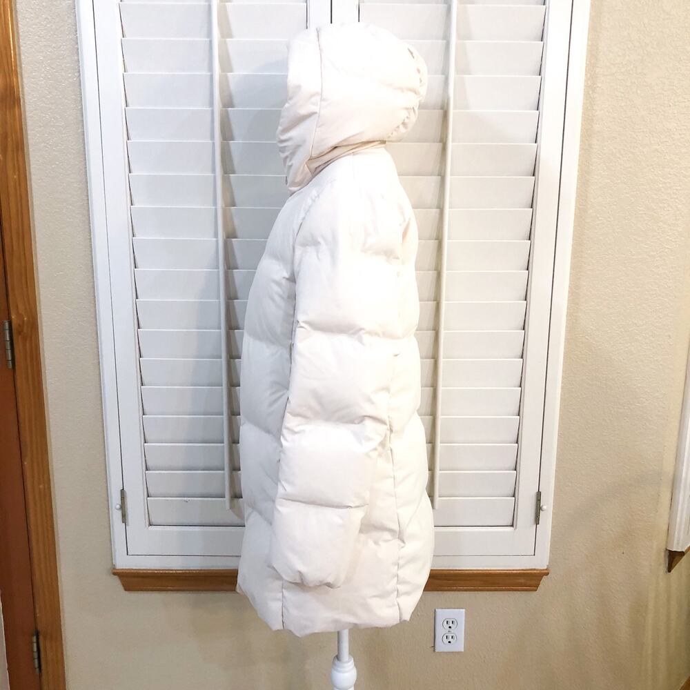 Uniqlo Seamless Down Short Coat Jacket - Picture 3 of 9